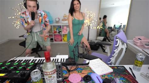 alinity pussy|Alinity banned for twerking : r/LivestreamFail